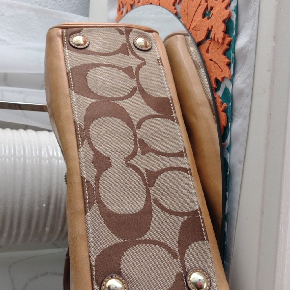 Authentic Coach legacy Madeline. - Picture 6 of 12
